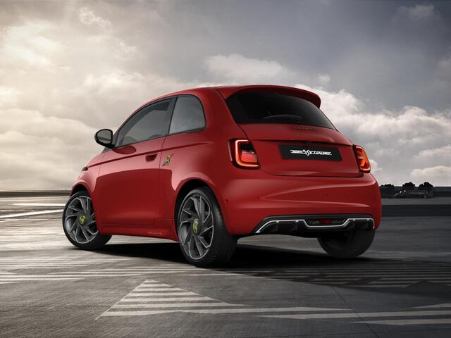 Abarth 500 500e Turismo 42 kWh | Camera | Clima | Apple Carplay | JBL Sound | Navi | 18" | Winter Pack