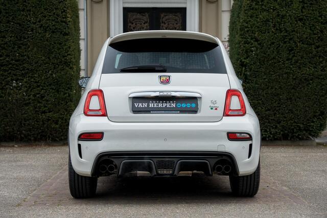 Abarth 595 1.4 T-Jet Abarth Turismo 70th Anniversary Bruin leder | 17 Inch | Koni | Nieuwe banden
