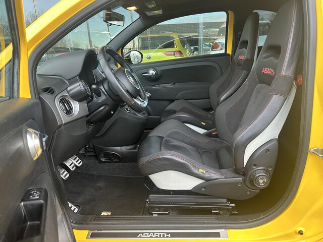 Abarth 595 1.4 T-Jet Abarth PISTA | SABELT | Panorama | BEATS | Carplay | Interesse in een bezichtiging of proefrit, bel of app met 06-24282842h