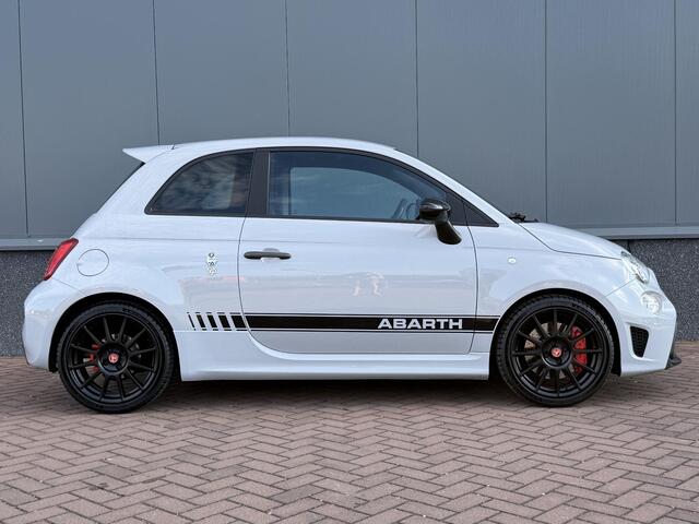 Abarth 595 1.4 T-Jet Esseesse 70th Anniversary BEATS | AKRA | CARBON