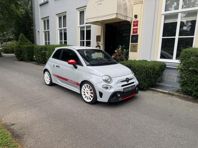 Abarth 595 1.4 T-Jet Competizione 70th Anniversary, Sabelt