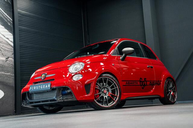 Abarth 695 Biposto *O.Z. Lichtmetalen velgen / Akrapovic / Carbon in-exterieur / Sportstoelen / Brembo-Remmen*