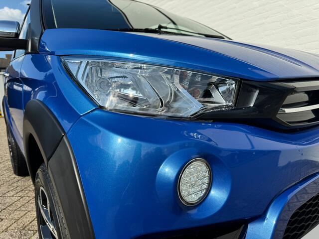 Aixam CROSSOVER Brommobiel Premium HOGE INSTAP | ACHTERCAMERA | LEDER |