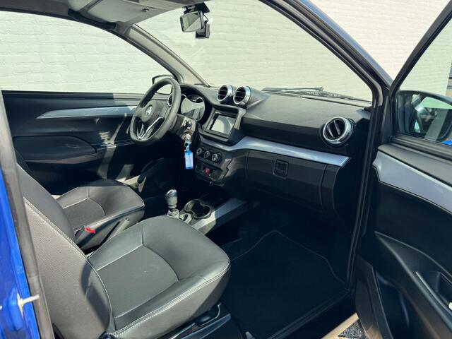 Aixam CROSSOVER Brommobiel Premium HOGE INSTAP | ACHTERCAMERA | LEDER |