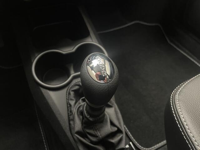 Aixam CROSSOVER [ CARPLAY I HOGE INSTAP I VERWARMING I LICHT METALEN VELGEN]