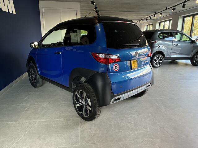 Aixam CROSSOVER Premium Emotion, hoge instap