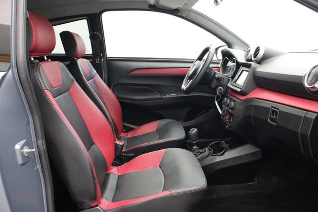 Aixam CROSSOVER dCi Highline Sport - 2022 - 6.707 Km - Camera, Leer, Parkeersensoren
