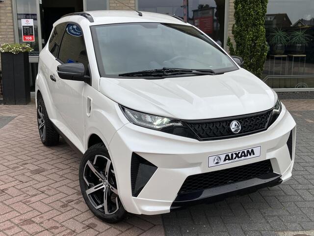 Aixam CROSSOVER e-Crossover Premium | Aangepaste bediening | Standkachel | Dealer
