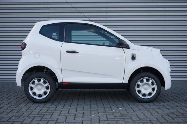 Aixam Minauto e Acces ELEKTRISCH | 45 KM/H | AUTOMAAT | VOORRAAD AUTO!