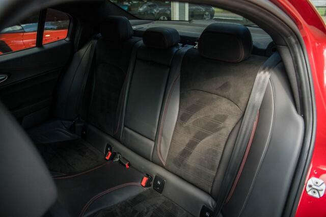 Alfa Romeo GIULIA 2.9 V6 Quadrifoglio My2019 Carplay HenK Rosso Competizione