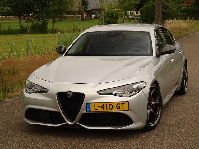 Alfa Romeo GIULIA 2.0T 310PK | Squadra | Ragazzon | Carbon | Veloce-bumpers | Rode remkl. | Cruise