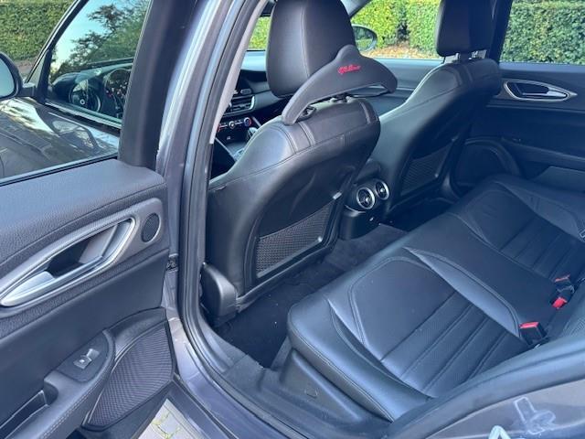 Alfa Romeo GIULIA 2.0T AWD Q4 VELOCE/ACRUISE/NAV/XENON/LED