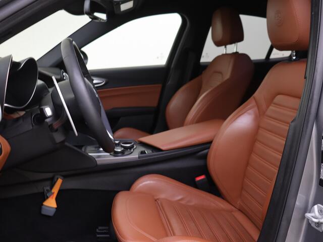 Alfa Romeo GIULIA 2.0T Super