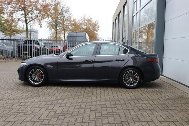 Alfa Romeo GIULIA 2.0T SUPER /ORIG.NL/1e.EIG/KEYLESS/STOEL.STUUR.VERW/SPORTSTOELEN