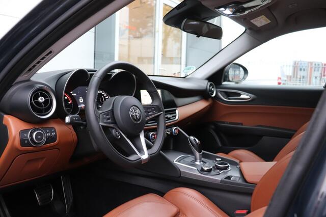 Alfa Romeo GIULIA 2.0T SUPER /ORIG.NL/1e.EIG/KEYLESS/STOEL.STUUR.VERW/SPORTSTOELEN