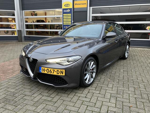 Alfa Romeo GIULIA 2.0T Super | BTW Auto, interessant voor ondernemers| | Uitmuntende staat |