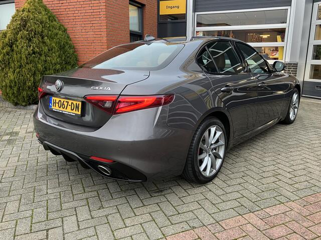 Alfa Romeo GIULIA 2.0T Super | BTW Auto, interessant voor ondernemers| | Uitmuntende staat |