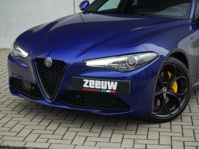 Alfa Romeo GIULIA 2.0 Turbo 200 PK Sprint | Veloce | Carplay | Navi | Leder | 19"