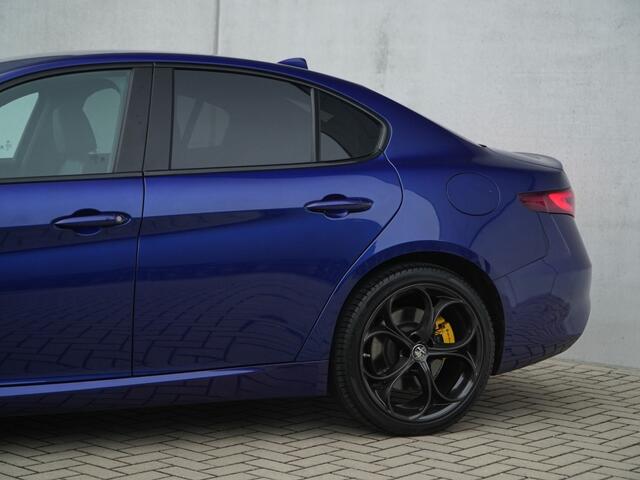 Alfa Romeo GIULIA 2.0 Turbo 200 PK Sprint | Veloce | Carplay | Navi | Leder | 19"