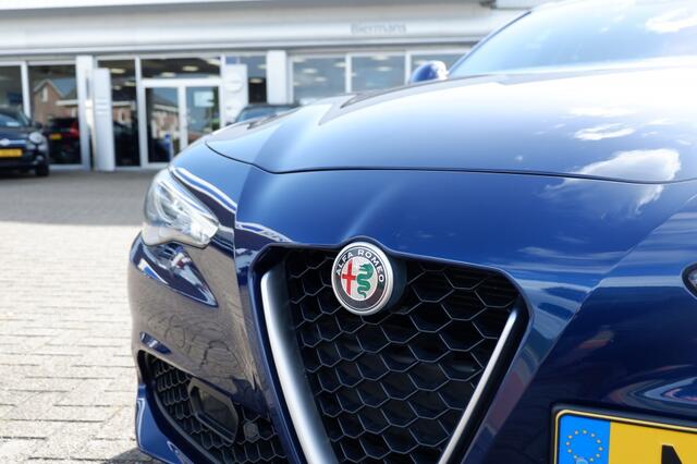 Alfa Romeo GIULIA 2.0T Super / INCL. 12 mnd BOVAG / 200PK/ Leder