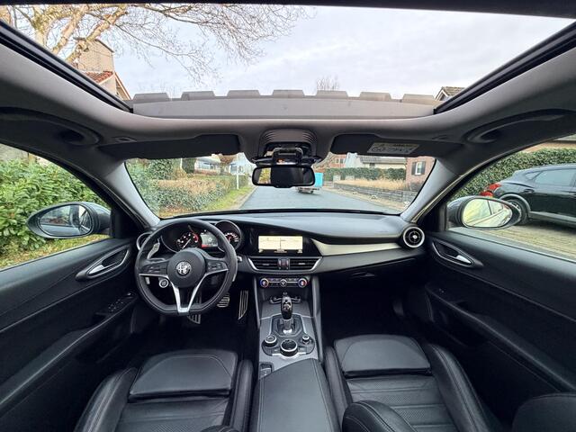 Alfa Romeo GIULIA 2.2 JTDM 180PK AUT VeloceoLederoPano