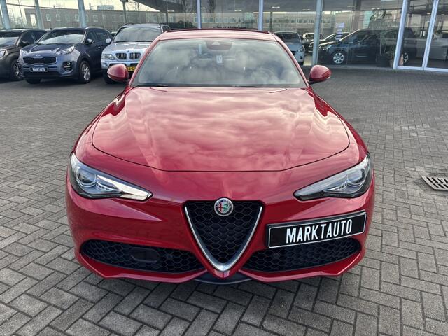 Alfa Romeo GIULIA 2.0 T Veloce Ti AWD Carplay Camera Keyless Adaptive Cruise