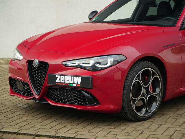 Alfa Romeo GIULIA 2.0 Turbo 280 PK Competizione Q4 AWD | Pano | Veloce | 19"