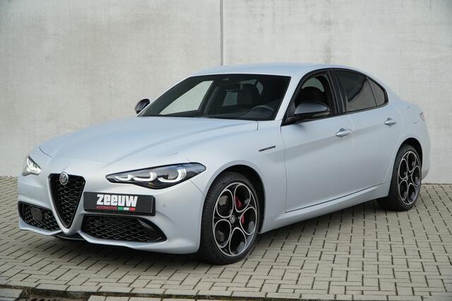 Alfa Romeo GIULIA 2.0 Turbo 280 PK Competizione Q4 AWD | Harman | Veloce | 19"