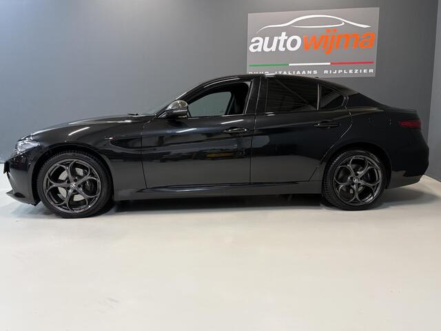 Alfa Romeo GIULIA 2.0 Turbo 280pk Automaat Q4 Estrema Unieke Uitvoering! Alle Opties!