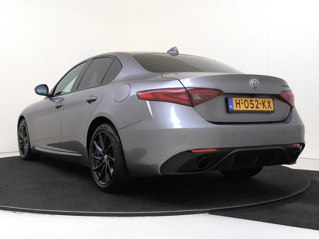 Alfa Romeo GIULIA 2.0T Super | Navigatie | Camera | Lederen bekleding |