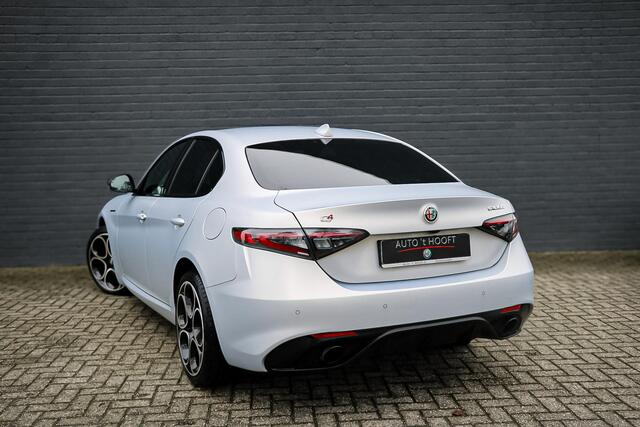 Alfa Romeo GIULIA 2.0 Competizione Q4 / H&K / CARPLAY / ADAPT. SCHOKBREK.