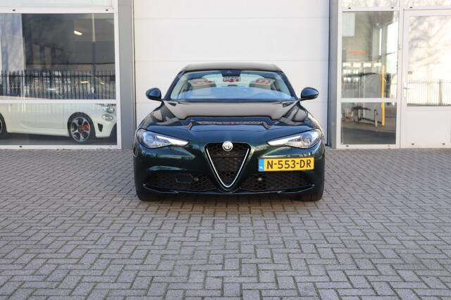 Alfa Romeo GIULIA 2.0T TI/ORIG.NL/CARPLAY/STOEL.STUUR.VERW/DEALEROND.