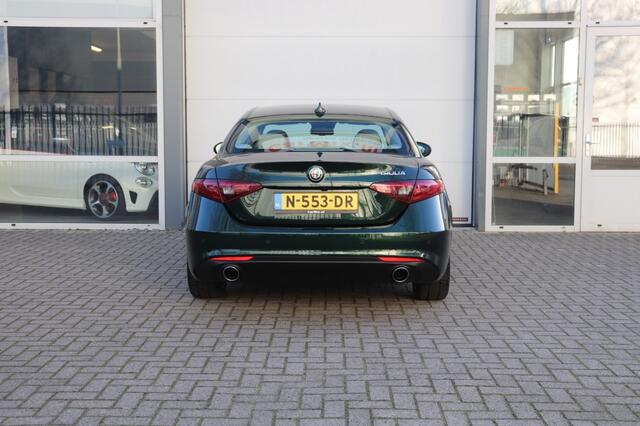 Alfa Romeo GIULIA 2.0T TI/ORIG.NL/CARPLAY/STOEL.STUUR.VERW/DEALEROND.