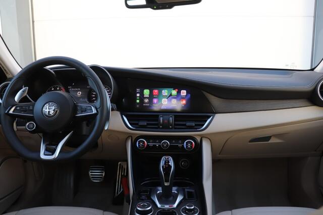 Alfa Romeo GIULIA 2.0T TI/ORIG.NL/CARPLAY/STOEL.STUUR.VERW/DEALEROND.