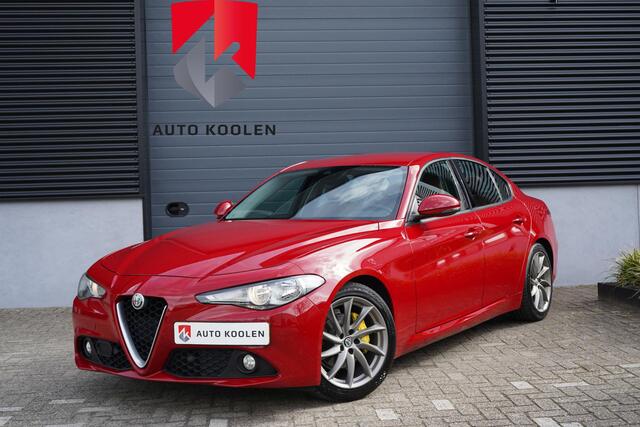 Alfa Romeo GIULIA 2.0T Super 310 pk! Stoelverw./ Cruise/ Climate