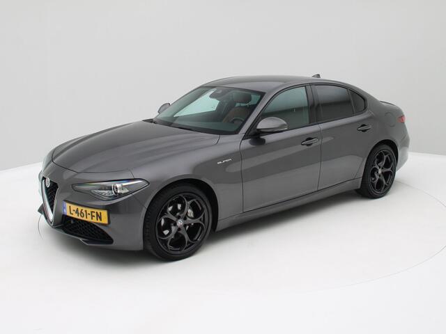 Alfa Romeo GIULIA 2.0T Super 200pk Leder / Navi / Trekhaak / Origneel NL / 19''