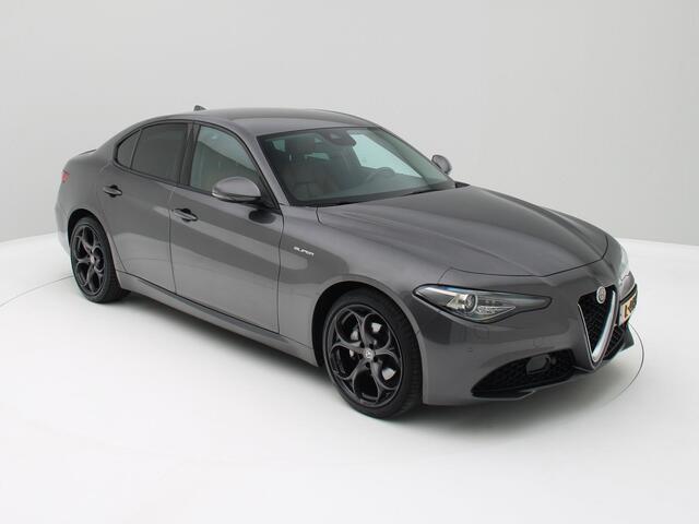 Alfa Romeo GIULIA 2.0T Super 200pk Leder / Navi / Trekhaak / Origneel NL / 19''