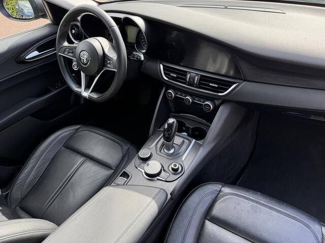 Alfa Romeo GIULIA 2.2 Eco 180pk Business Aut., Leer | Navi | Clima