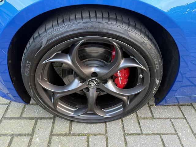 Alfa Romeo GIULIA 2.0 T Veloce AWD LSD - Adaptieve schokdempers - Panorama dak