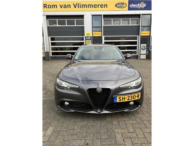Alfa Romeo GIULIA 2.2 Eco Business Super | Squadra tuning gechipt | Bomvol uitgerust |