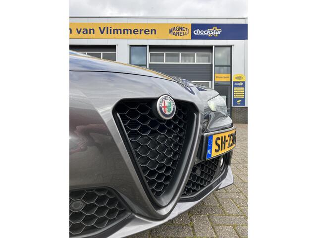 Alfa Romeo GIULIA 2.2 Eco Business Super | Squadra tuning gechipt | Bomvol uitgerust |