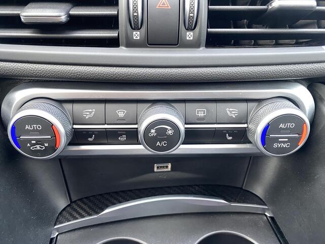 Alfa Romeo GIULIA 2.0 T Veloce Ti AWD Harman Kardon, Apple CarPlay, Active schokdempers !