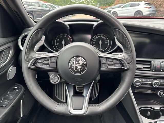 Alfa Romeo GIULIA 2.0 T Veloce AWD | Schuifdak | Ad.Susp. | Harman Kardon | Full options!