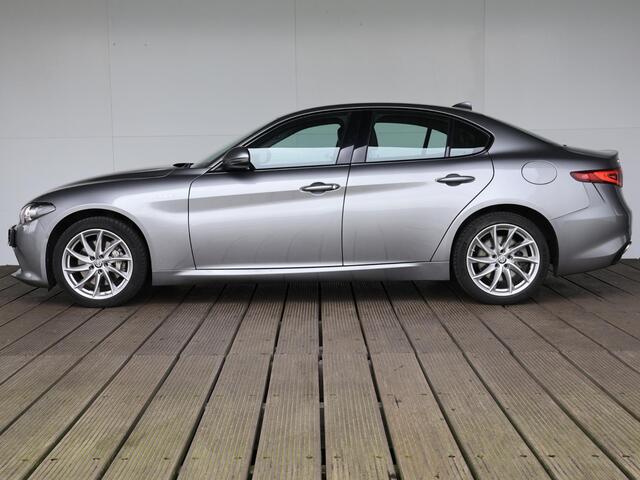 Alfa Romeo GIULIA 2.0 T AWD Veloce 280 pk | Originele All Wheel Drive | Veloce Stoelen | Navigatie