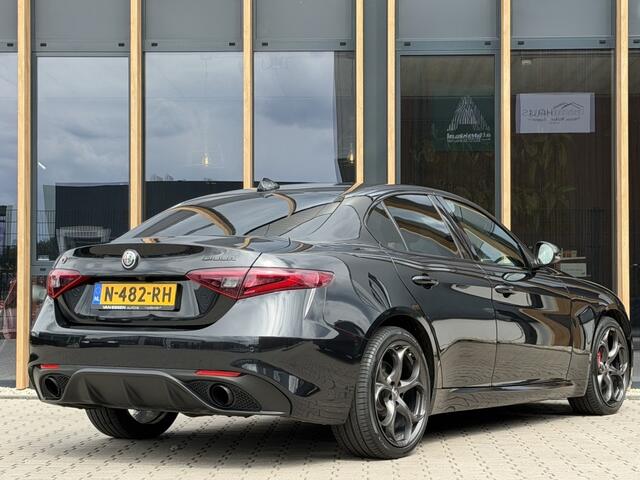 Alfa Romeo GIULIA 2.0 T AWD Veloce