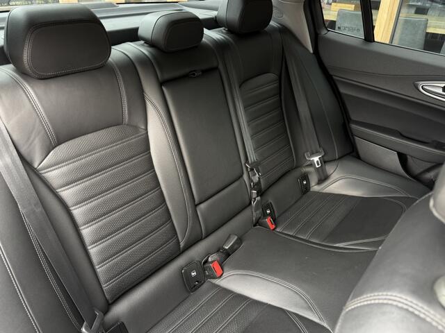 Alfa Romeo GIULIA 2.0 T AWD Veloce
