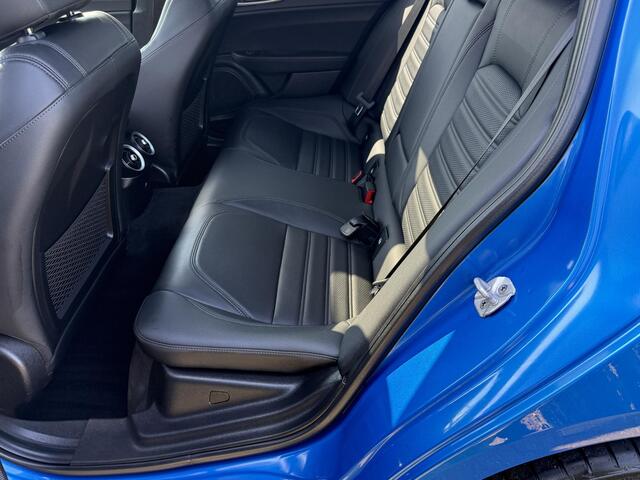 Alfa Romeo GIULIA 2.0 T AWD Veloce Coming soon!!