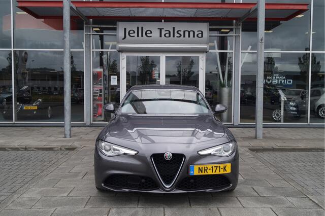 Alfa Romeo GIULIA 2.0T Super | Climate Control | Navigatie | Afneembare Trekhaak |