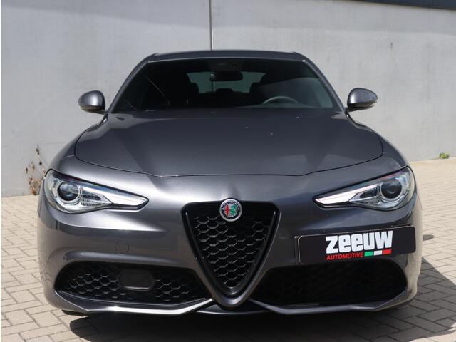 Alfa Romeo GIULIA 2.0 Turbo 280 PK Super | Veloce | Navi | Carplay | Ragazzon | 19"