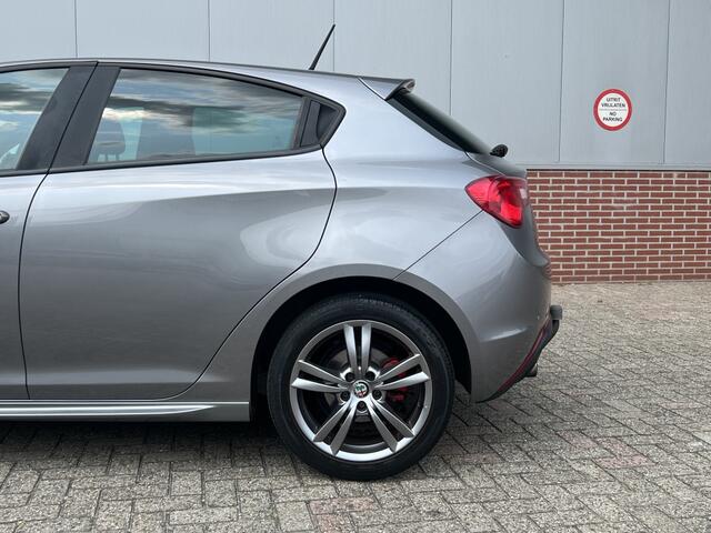 Alfa Romeo GIULIETTA 1.4 MultiAir Super | Pack Veloce & Comfort | PDC | Clima